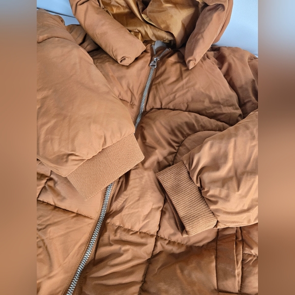 Urban Outfitters Izzy Hooded Puffer Jacket - Picture 7 of 9